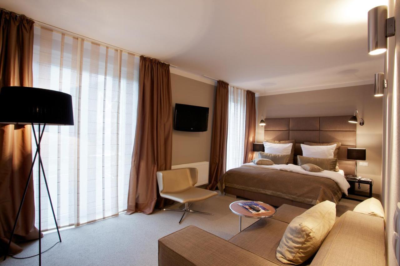Hotel Gude Касел Екстериор снимка