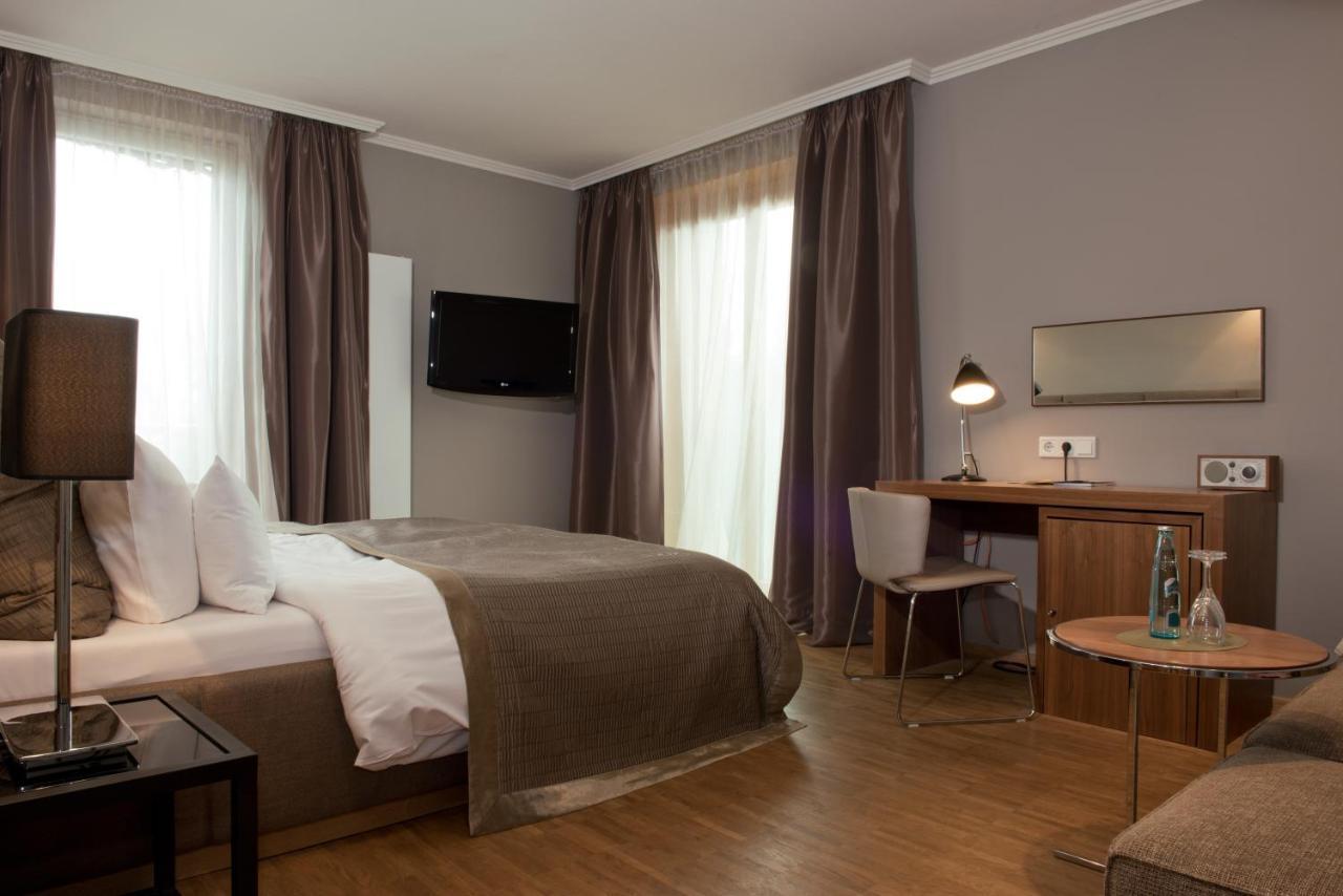 Hotel Gude Касел Екстериор снимка