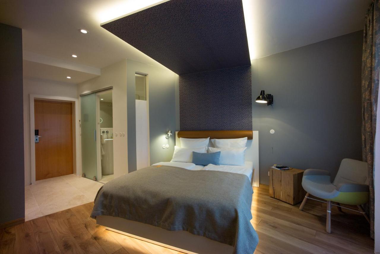 Hotel Gude Касел Екстериор снимка