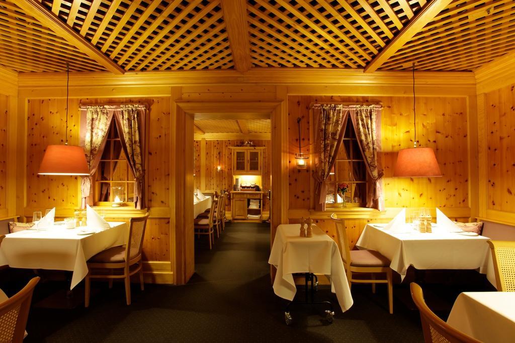 Hotel Gude Касел Екстериор снимка